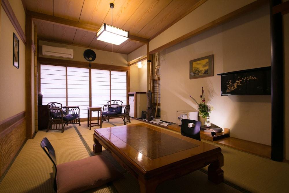 Hotel Housenkaku Beppu Exteriör bild