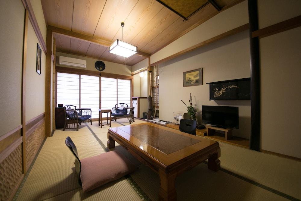 Hotel Housenkaku Beppu Exteriör bild