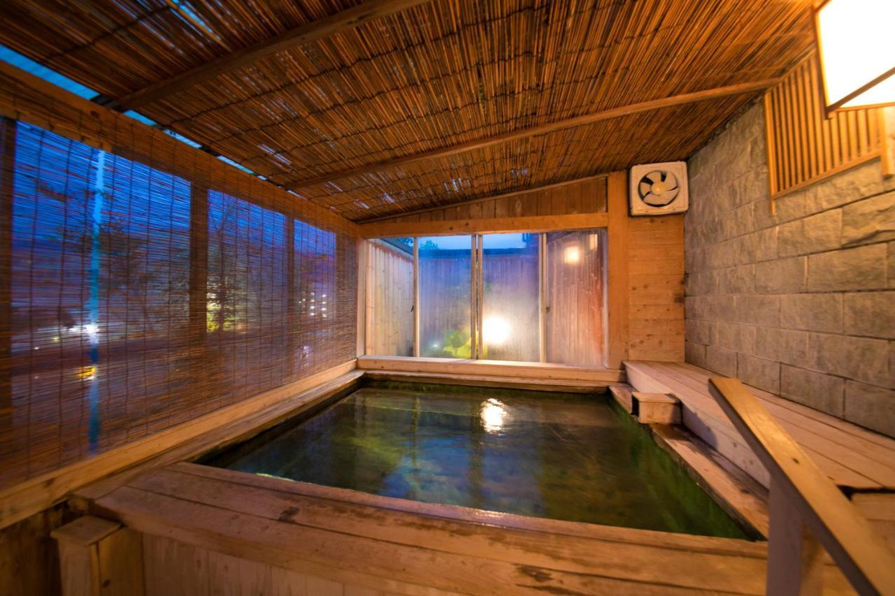 Hotel Housenkaku Beppu Exteriör bild